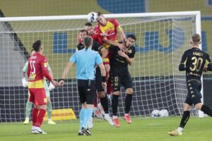 15.10.2021. Kielce. Mecz Korona Kielce - Widzew Łódź / Wiktor Taszłow / Radio Kielce