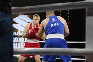 15.10.2021. Kielce. Suzuki Boxing Night 8. Walka: Karol Pawlina (Polska) – Daniel Adamiec (Polska) / Wiktor Taszłow / Radio Kielce