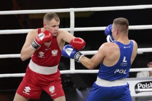 15.10.2021. Kielce. Suzuki Boxing Night 8. Walka: Karol Pawlina (Polska) – Daniel Adamiec (Polska) / Wiktor Taszłow / Radio Kielce