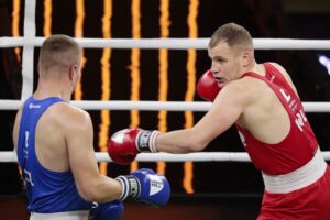 15.10.2021. Kielce. Suzuki Boxing Night 8. Walka: Karol Pawlina (Polska) – Daniel Adamiec (Polska) / Wiktor Taszłow / Radio Kielce