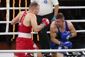 15.10.2021. Kielce. Suzuki Boxing Night 8. Walka: Karol Pawlina (Polska) – Daniel Adamiec (Polska) / Wiktor Taszłow / Radio Kielce