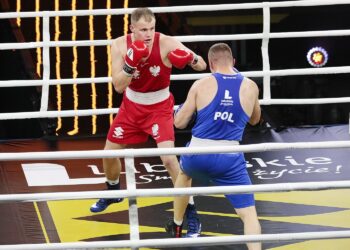 15.10.2021. Kielce. Suzuki Boxing Night 8.  Walka: Karol Pawlina (Polska) – Daniel Adamiec (Polska) / Wiktor Taszłow / Radio Kielce