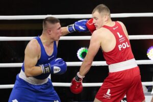 15.10.2021. Kielce. Suzuki Boxing Night 8. Walka: Karol Pawlina (Polska) – Daniel Adamiec (Polska) / Wiktor Taszłow / Radio Kielce