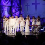 16.10.2021. Kielce. Wojewódzki Dom Kultury. Koncert finałowy VI Festiwalu Twórczości Chrześcijańskiej „Alleluja, czyli Happy Day” / Wiktor Taszłow / Radio Kielce