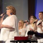 16.10.2021. Kielce. Wojewódzki Dom Kultury. Koncert finałowy VI Festiwalu Twórczości Chrześcijańskiej „Alleluja, czyli Happy Day” / Wiktor Taszłow / Radio Kielce