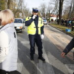 01.11.2018 Kielce. Wszystkich Świętych. Policja kieruje ruchem / Jarosław Kubalski / Radio Kielce