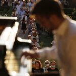 15.08.2020 Kielce. Ogród włoski Pałacu Biskupów Krakowskich. Koncert "Chopinowskie inspiracje". Przy fortepianie Kamil Pacholec / Jarosław Kubalski / Radio Kielce