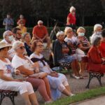 15.08.2020 Kielce. Ogród włoski Pałacu Biskupów Krakowskich. Koncert "Chopinowskie inspiracje" / Jarosław Kubalski / Radio Kielce