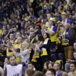 27.10.2021 Kielce. Mecz Ligi Mistrzów: Łomża Viva Kielce - Paris Saint-Germain / Jarosław Kubalski / Radio Kielce