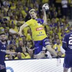 27.10.2021 Kielce. Mecz Ligi Mistrzów: Łomża Viva Kielce - Paris Saint-Germain. Alex Dujszebajew / Jarosław Kubalski / Radio Kielce