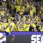 27.10.2021 Kielce. Mecz Ligi Mistrzów: Łomża Viva Kielce - Paris Saint-Germain / Jarosław Kubalski / Radio Kielce