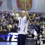 27.10.2021 Kielce. Mecz Ligi Mistrzów: Łomża Viva Kielce - Paris Saint-Germain. Trener Łomży Vive Kielce Talant Dujszebajew / Jarosław Kubalski / Radio Kielce