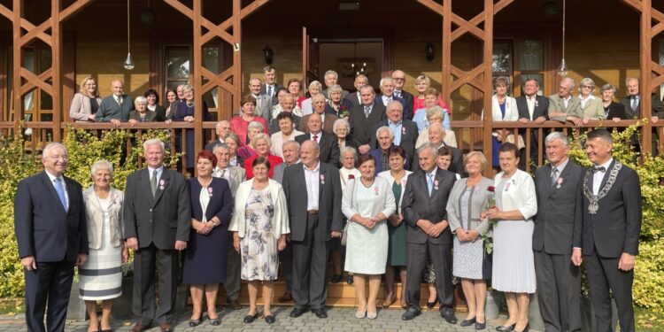 06.10.2021. Mirzec. Jubileusz długoletniego pożycia małżeńskiego / Anna Głąb / Radio Kielce