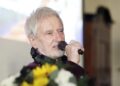 Rafał Olbiński: nie mam czasu patrzeć wstecz - Radio Kielce 19.2021 Kielce. Muzeum Narodowe. Finisaż wystawy Rafała Olbińskiego. Spotkanie z autorem. Na zdjęciu Rafał Olbiński / Jarosław Kubalski / Radio Kielce