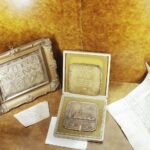 22.10.2021 Kielce. Katedra. Wernisaż wystawy "Splendor Cathedralis". Skarbiec / Jarosław Kubalski / Radio Kielce