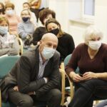 22.10.2021 Kielce. Wojewódzka Biblioteka Publiczna. Promocja książki Jerzego Daniela "Całym sobą" / Jarosław Kubalski / Radio Kielce