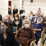 22.10.2021 Kielce. Wojewódzka Biblioteka Publiczna. Promocja książki Jerzego Daniela "Całym sobą" / Jarosław Kubalski / Radio Kielce