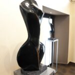 3.10.2021 Kielce. Galeria Wieża Sztuki. Wystawa rzeźb Stanisława Wysockiego / Jarosław Kubalski / Radio Kielce