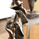 3.10.2021 Kielce. Galeria Wieża Sztuki. Wystawa rzeźb Stanisława Wysockiego / Jarosław Kubalski / Radio Kielce