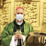 24.10.2021 Kielce. Katedra. Msza święta. Biskup Jan Piotrowski / Jarosław Kubalski / Radio Kielce