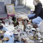 09.10.2021 Kielce. Giełda kolekcjonerska przed WDK / Jarosław Kubalski / Radio Kielce