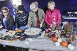 10.09.2021 Ciekoty. Festyn "Smaki Babiego lata" / Jarosław Kubalski / Radio Kielce