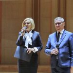 11.10.2021 Kielce. Gala konkursu "Świętokrzyski Anioł Dobroci". Na zdjęciu od lewej: wicemarszałek Renata Janik i wiceprzewodniczący sejmiku Henryk Milcarz / Jarosław Kubalski / Radio Kielce