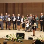 11.10.2021 Kielce. Gala konkursu "Świętokrzyski Anioł Dobroci". Przy mikrofonie Monika Woźniak / Jarosław Kubalski / Radio Kielce