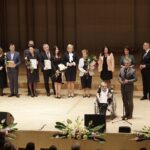 11.10.2021 Kielce. Gala konkursu "Świętokrzyski Anioł Dobroci". Przy mikrofonie senator Krzysztof Słoń / Jarosław Kubalski / Radio Kielce