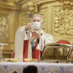 12.10.2021 Kielce. Inauguracja roku akademickiego w Wyższym Seminarium Duchownym. Msza święta. Na zdjęciu biskup Jan Piotrowski / Jarosław Kubalski / Radio Kielce