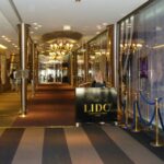 Paryż muzycznym szlakiem / Paweł Szafarczyk