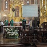 24.10.2021. Opatów. Msza święta w intencji Żydów opatowskich wywiezionych do Treblinki 79 lat temu / Emilia Sitarska / Radio Kielce