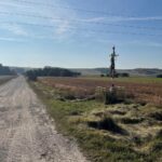 31.10.2021. Stojewsko. Miejsce pierwotnego pochówku zamordowanych / Dionizy Krawczyński / Radio Kielce