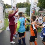 02.10.2021. Kielce. Finał turniej „Świętokrzyskie Orły - otwarte mistrzostwa piłki nożnej o Puchar Wolnej Polski”. Na zdjęciu (z lewej): Anna Krupka - wiceminister kultury, dziedzictwa narodowego i sportu / Kamil Król / Radio Kielce