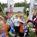 02.10.2021. Kielce. Finał turniej „Świętokrzyskie Orły - otwarte mistrzostwa piłki nożnej o Puchar Wolnej Polski”. Na zdjęciu (z prawej): Anna Krupka - wiceminister kultury, dziedzictwa narodowego i sportu / Kamil Król / Radio Kielce