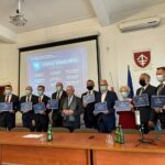 12.11.2021. Jędrzejów. Przekazanie rządowych środków dla samorządów z powiatu jędrzejowskiego / Paulina Michta / Radio Kielce