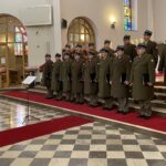 14.11.2021. Skarżysko-Kamienna. Msza Święta w intencji pracowników Zakładów Metalowych „MESKO”. Na zdjęciu: reprezentacyjny zespół artystyczny Wojska Polskiego / Paulina Michta / Radio Kielce