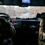 26.11.2021. Granica polsko-białoruska. Oddział specjalsów na patrolu / KPP Hajnówka