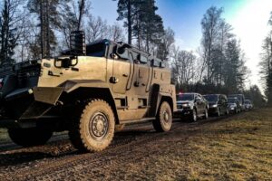 26.11.2021. Granica polsko-białoruska. Oddział specjalsów na patrolu / KPP Hajnówka