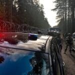 26.11.2021. Granica polsko-białoruska. Oddział specjalsów na patrolu / KPP Hajnówka