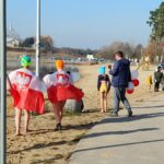 11.11.2021. Morawica. Morsowanie członków oraz sympatyków Morawickiego Stowarzyszenia Morsów / Marcin Marszałek / Radio Kielce