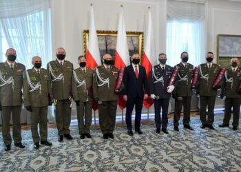 11.11.2021. Warszawa. Prezydent RP Andrzej Duda podczas wręczenia awansów generalskich w Belwederze / PAP/Radek Pietruszka
