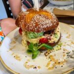 Muzyczne podróże. Szlakiem kawy we Lwowie / Iwona Witek