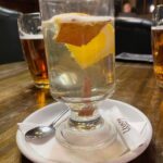 Muzyczne podróże. Szlakiem kawy we Lwowie / Iwona Witek