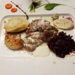 Muzyczne podróże. Szlakiem kawy we Lwowie / Iwona Witek