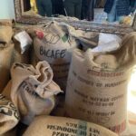 Muzyczne podróże. Szlakiem kawy we Lwowie / Iwona Witek