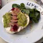 Muzyczne podróże. Szlakiem kawy we Lwowie / Iwona Witek