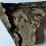 16.11.2021. Starachowice. Elementy samolotu odnalezione przez Artura Polańskiego / Muzeum Przyrody i Techniki w Starachowicach