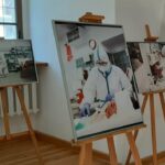 07.11.2021. Sandomierz. Wystawa fotografii dot. pracy pielęgniarek w dobie pandemii COVID-19 / Agnieszka Śledź / Sandomierskie Centrum Kultury