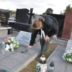 10.11.2021. Wąchock. Nagrobki Józefa Figarskiego „Śmiałego” i Czesława Spadło „Małego” / Tomasz Łebek